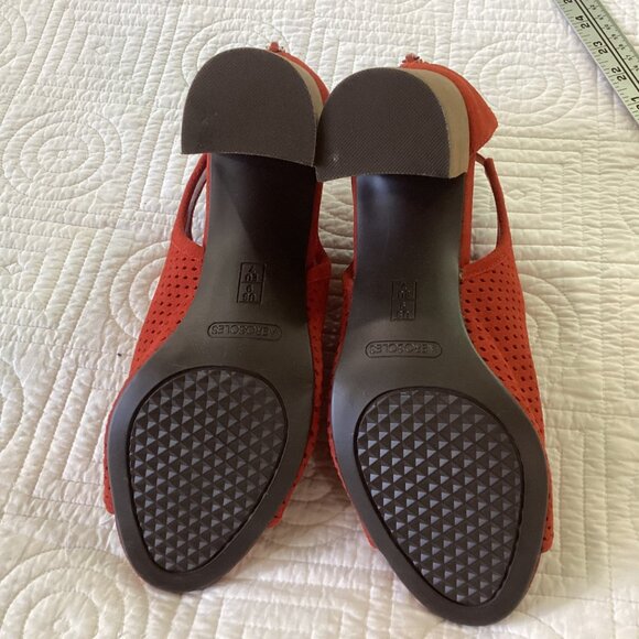 New Aerosoles Perforated Suede Sandals Women’s size 9 Slingback Heeled - Picture 5 of 11